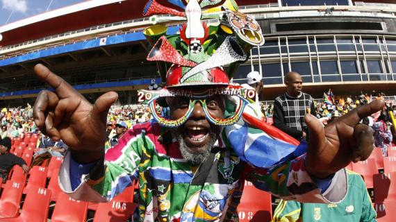 Tutti pazzi per il 'Brasilian Maestro'. Ha steccato in Europa ma è il sogno dei Bafana Bafana