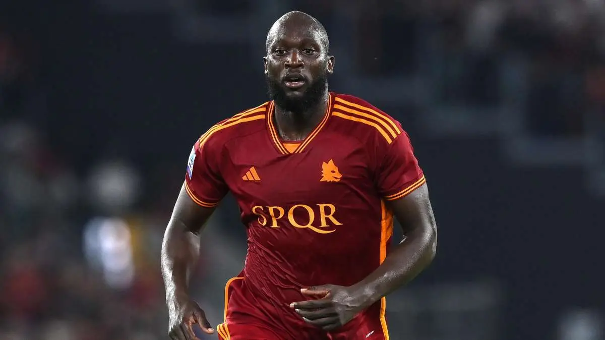 Le pagelle di Lukaku - È già il totem giallorosso. Si divora Buongiorno e raggiunge quota 3 gol