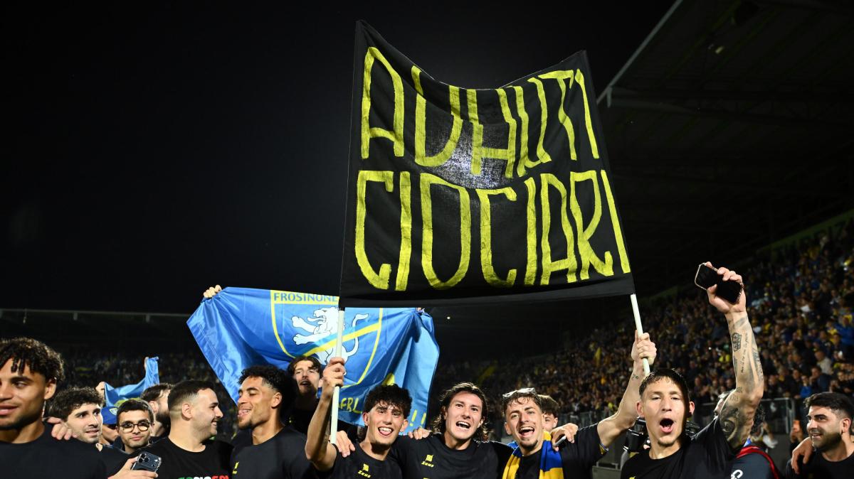 Festa Frosinone. Il Messaggero ed.Frosinone: "Serie A, l'abbraccio della città"