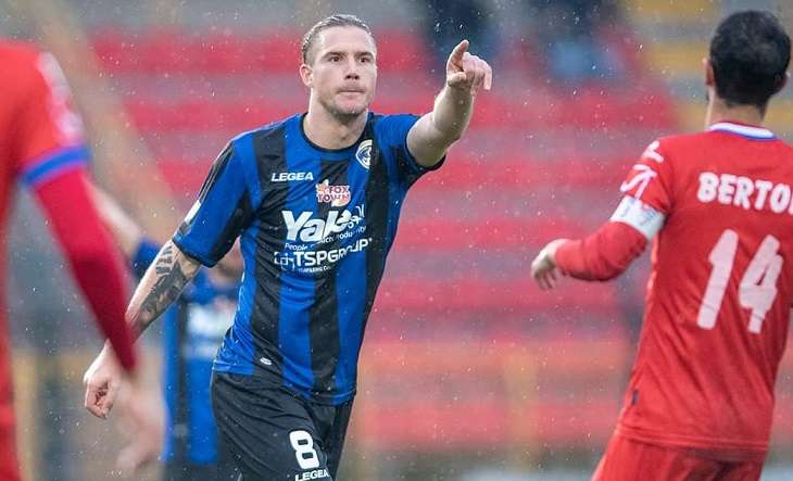 Renate, Maistrello... raddoppia. I numeri del bomber delle pantere e del Girone A di Serie C