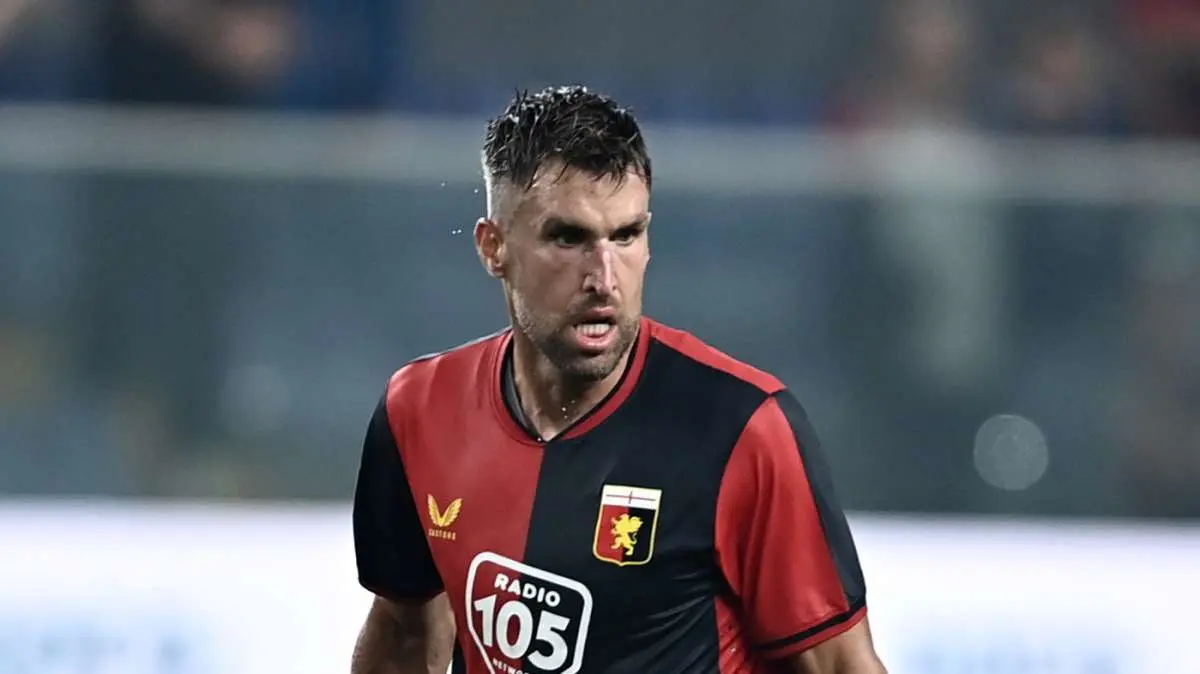 Strootman in Olanda per il funerale del padre. Ad accompagnarlo dg e ds del Genoa