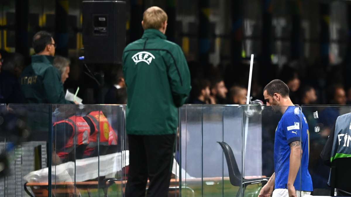 Solo due espulsi nelle sfide tra Italia e Spagna: Bonucci come Zamora nel 1920