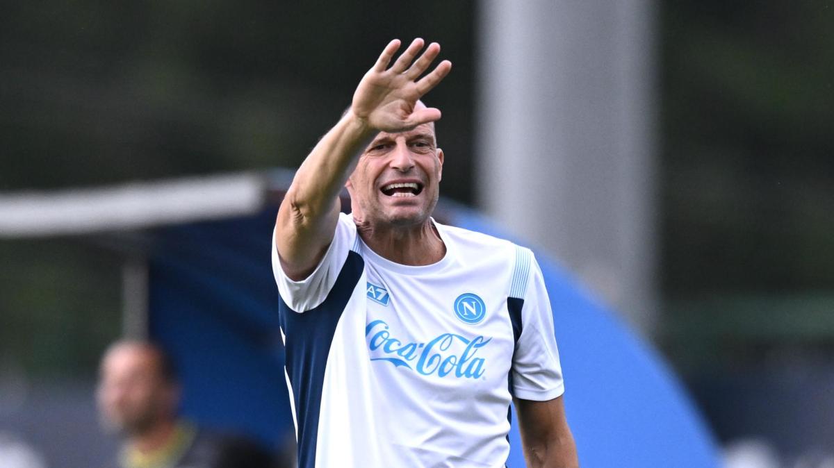Napoli, Allegri sul mercato: "La società è vigile, valuteremo con calma: mancano 35 giorni"