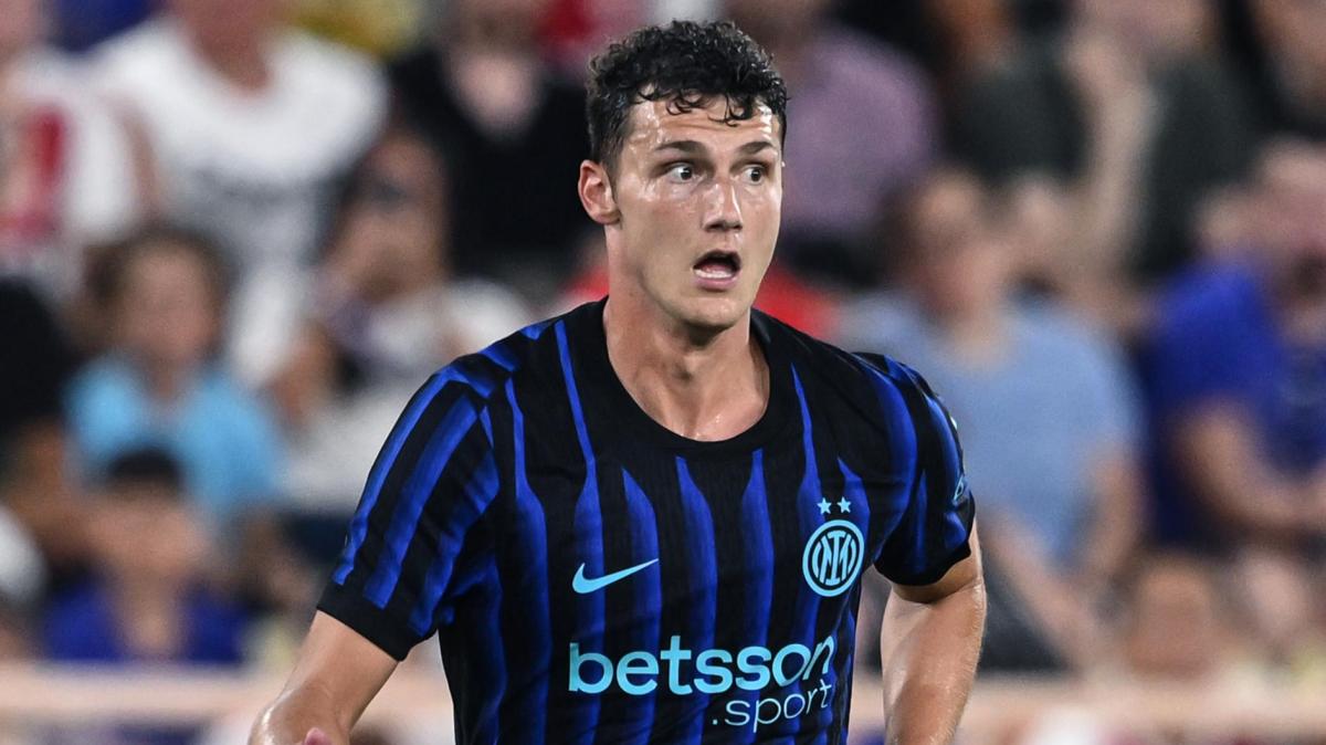 Inter, Pavard torna al centro del progetto. Arrivano gli elogi di Thuram sui social