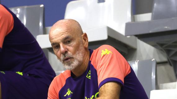 Fiorentina beffata in pieno recupero dal Cagliari. La Nazione titola: "Viola a due facce"
