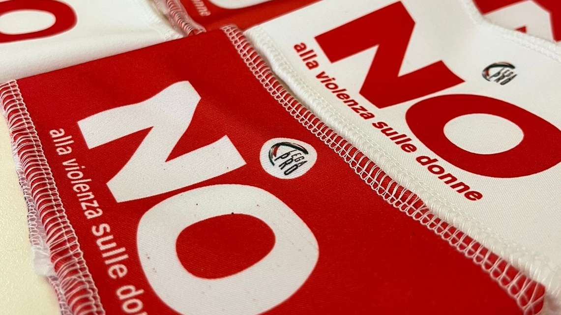 Serie C, fascia speciale per i capitani in occasione della "Giornata contro la violenza sulle donne”