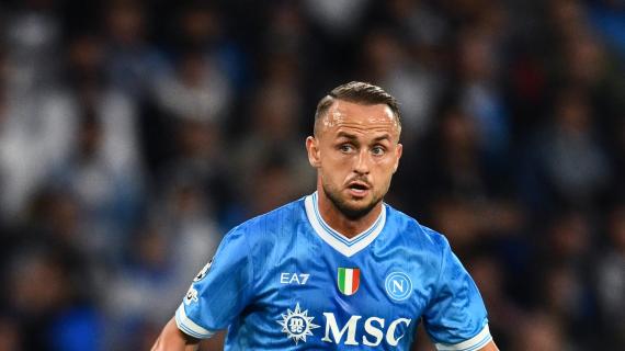 Infortunio per Lobotka: Conte costretto a sostituirlo prima dell'intervallo di Napoli-Genoa