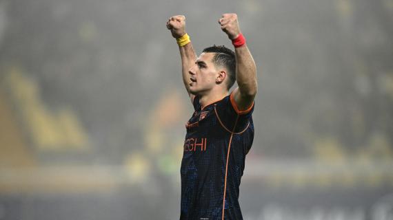 Il Lecce riapre la sfida al "Ferraris": segna Krstovic su rigore, Genoa sempre avanti ma 2-1