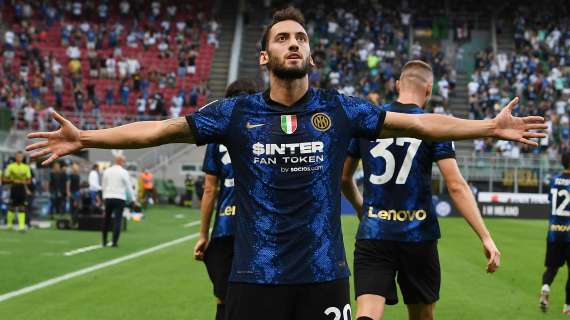 Inter, Calhanoglu non si nasconde: "Tanti possono inserirsi, ma siamo i favoriti per lo scudetto"