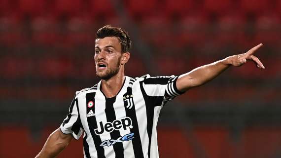 Juventus in cerca del quarto centrale. Per Tuttosport sarà uno tra Milenkovic e... Rugani