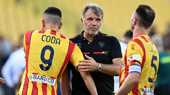 Lecce, Baroni su infortunio Coda: "Mi ha buttato giù la porta di camera, voleva giocare"