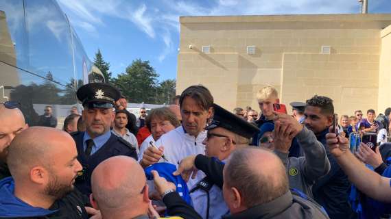 TMW - Inter, foto e autografi dopo il primo allenamento a Malta. Alle 18 amichevole col Gzira