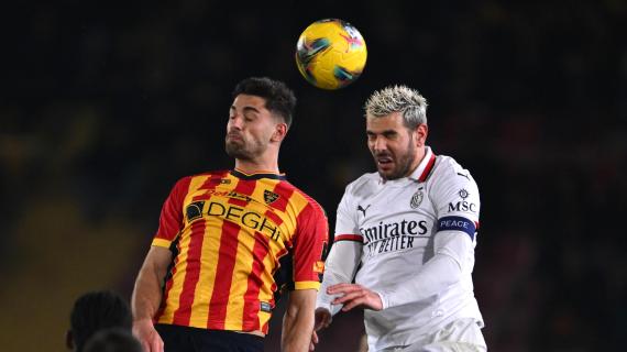 La gioia dura poco per il Lecce: nel recupero del primo tempo, rosso per Pierotti