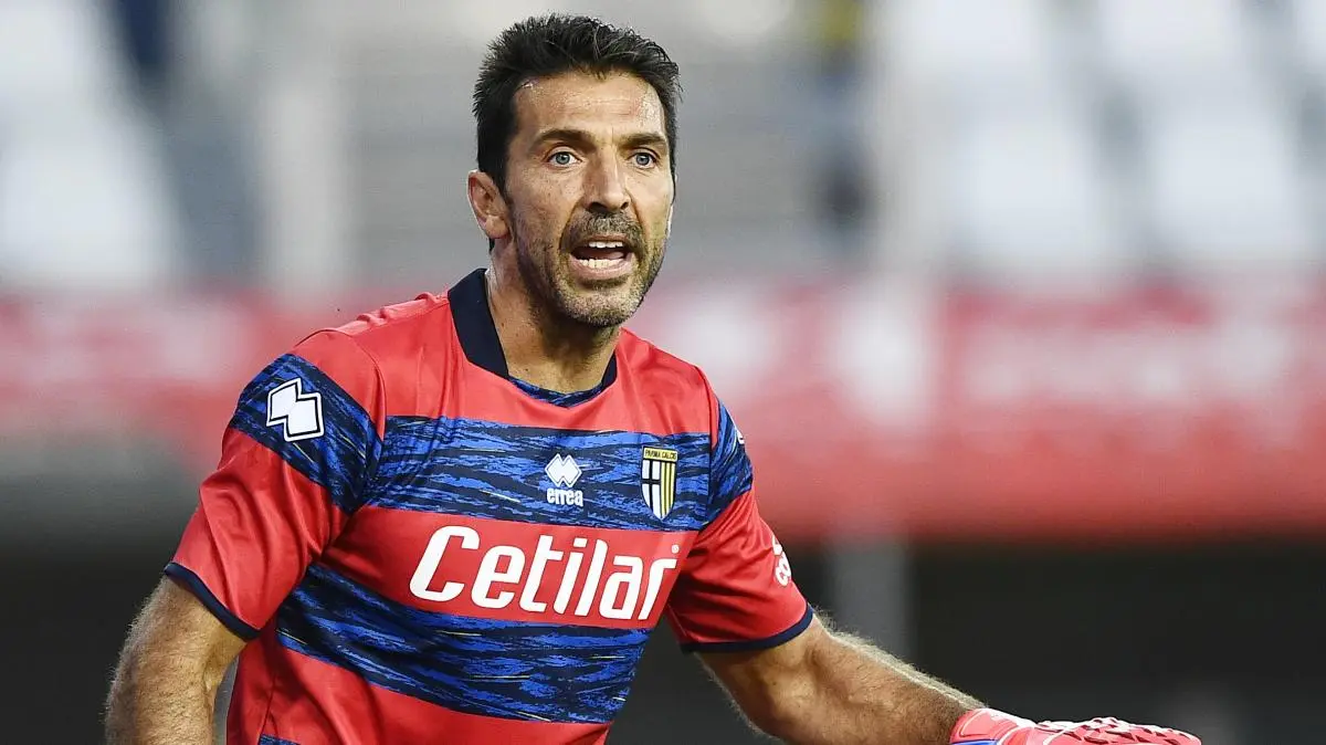 16 giugno 2021, Gianluigi Buffon ritorna a Parma. Con chiari riferimenti a Superman