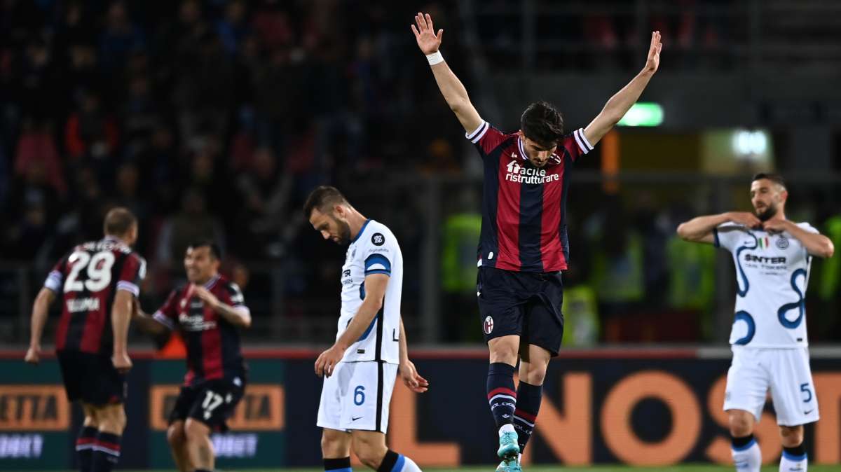 Sassuolo e Napoli interessati Orsolini: il Bologna apre alla cessione e fissa il prezzo
