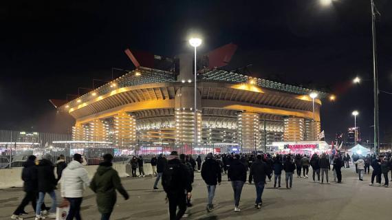 Roma, venduto il 75% del settore ospiti per il Milan. Il club: "Ora decideranno i rossoneri"