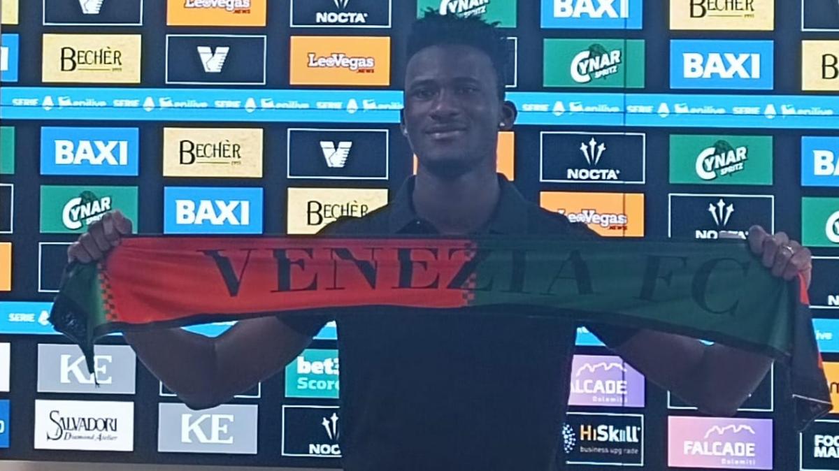 Addio al Venezia tramite risoluzione per Condé. Per lui potrebbe esserci l'Hellas Verona