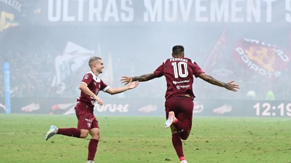 Salernitana, Ferrari: "Atmosfera bellissima, emozione unica esultare sotto la curva"