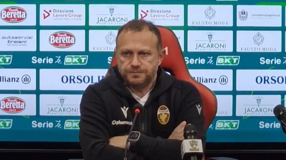 Ternana, Breda: "Fino all'1-1 giocato con personalità. Ora ci sono altre sette finali"