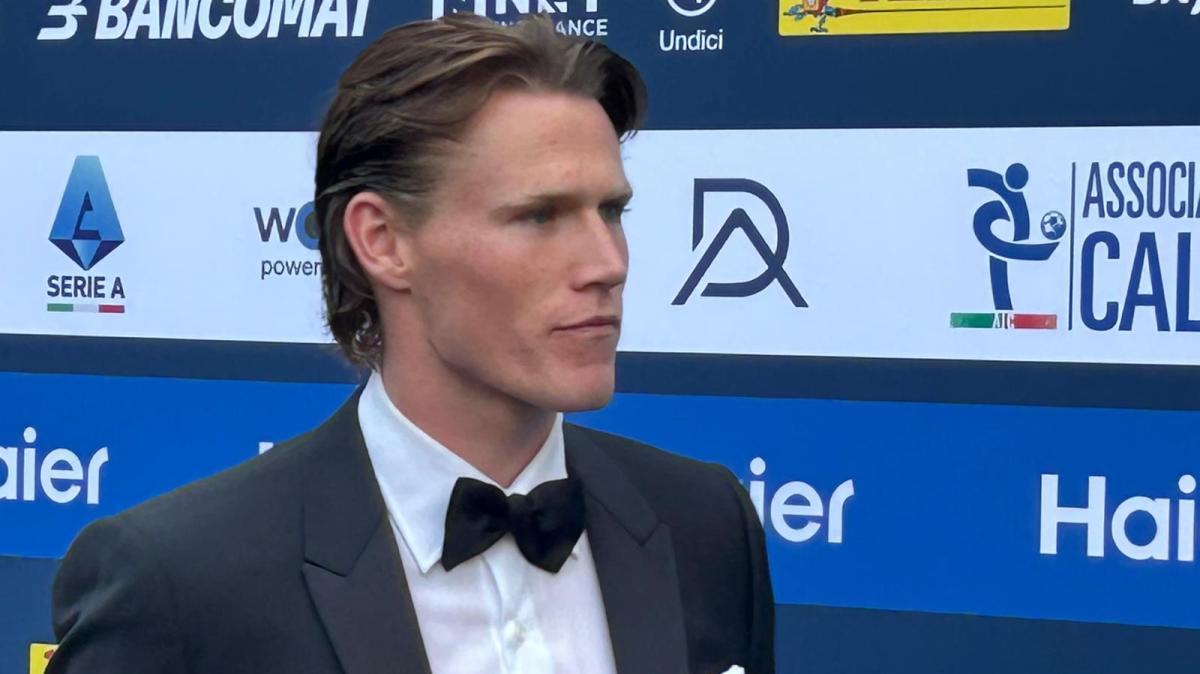 Napoli, McTominay al Gran Galà del Calcio a 2 giorni dall'intervento al cuore: "Sto bene"