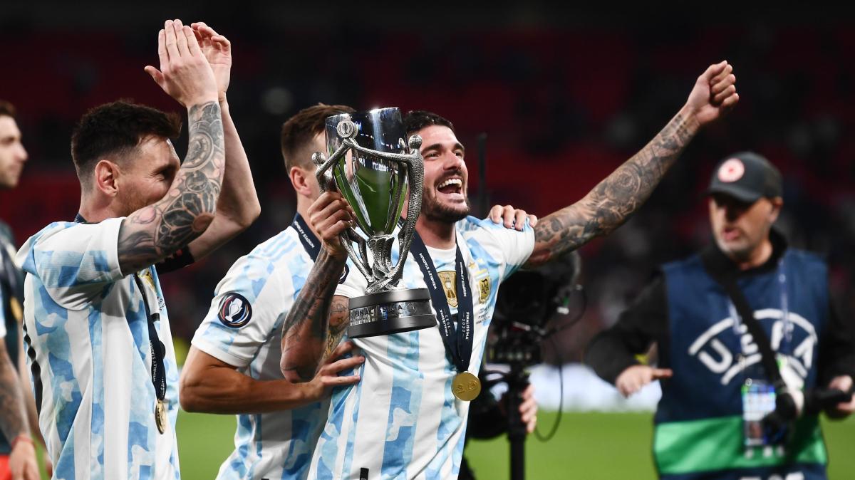 De Paul ricorda: "Dopo il Mondiale vinto ho ricevuto un iPhone d'oro, è stato Messi"