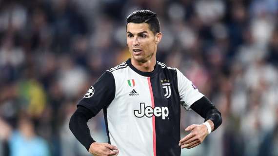 La Juventus celebra Ronaldo: "CR700... E non è finita qui"