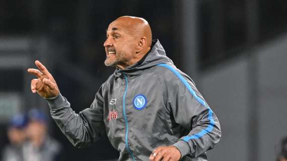 Napoli, Spalletti: "La sosta ci ha fatto comodo, anche perché ritroviamo Kvaratskhelia allenato"