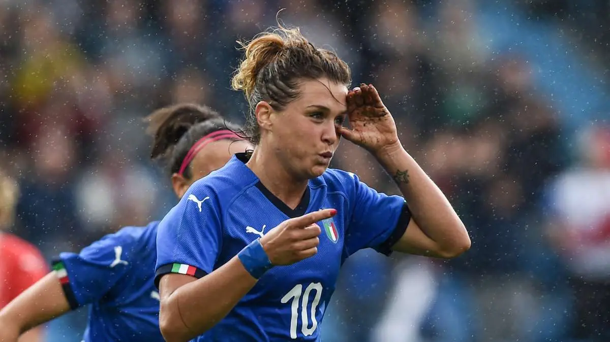 Girelli: "Ora tutti sanno che ci sono due Nazionali da tifare. Ibra? Altri 300 gol per raggiungerlo"