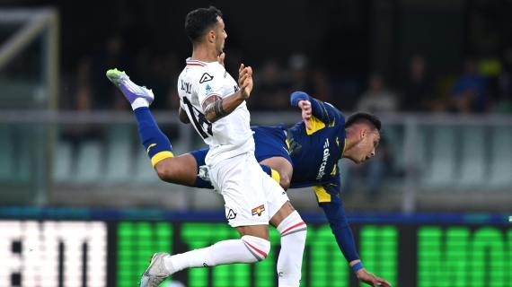 Il Verona attacca e sbatte su Audero: 0-0 con la Cremonese al 45'. Infortunio Gagliardini