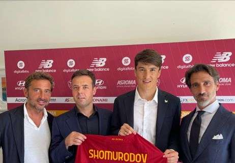 Shomurodov si presenta: "La Roma è un passo avanti enorme nella mia carriera"