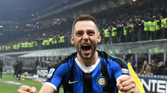 Inter in gol al 15': De Vrij porta i nerazzurri sull'1-0 contro la Roma