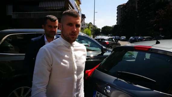 Milan, Rebic: "Volevo il 4, ma è occupato. Inter? Contatti col mio agente"
