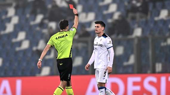VIDEO - In 10 uomini per un'ora, cade l'Atalanta: al Sassuolo basta Laurienté, gol e highlights