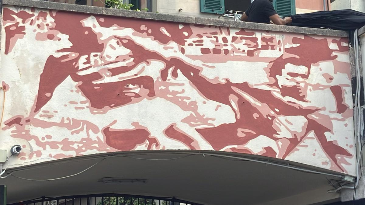 "Pallone, il calcio di una volta": un murales per Signorini e Vialli nel centro storico di Genova
