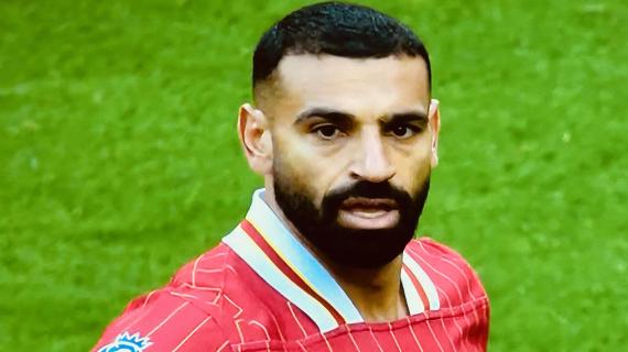 Carragher 'stuzzica' Salah. L'egiziano: "Inizio a pensare che tu sia ossessionato da me"