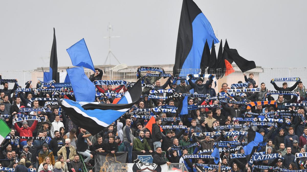 Il Latina si assicura il nuovo prestito di De Cristofaro dall'Avellino: sarà ancora nerazzurro