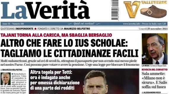 La Verità in apertura: "Totti, altra tegola. Indagato per omessa dichiarazione dei redditi"