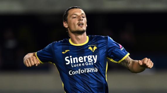 Il Verona è dentro la partita e accorcia sull'Udinese: Djuric dal dischetto fa 2-1