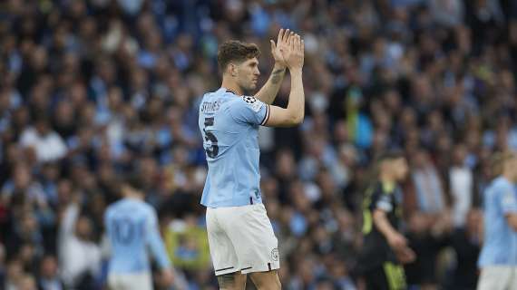 City-Inter, battibecco tra Bastoni e Stones. L'inglese dice all'italiano: "Lavati i denti"