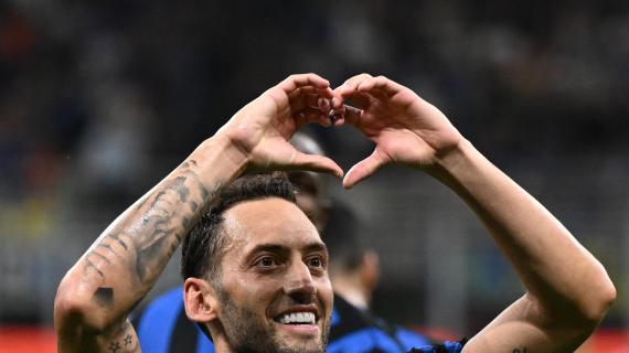 Il mercato delle milanesi, QS Sport titola: "Calhanoglu ad Arda Guler: 'Vieni all'Inter'"