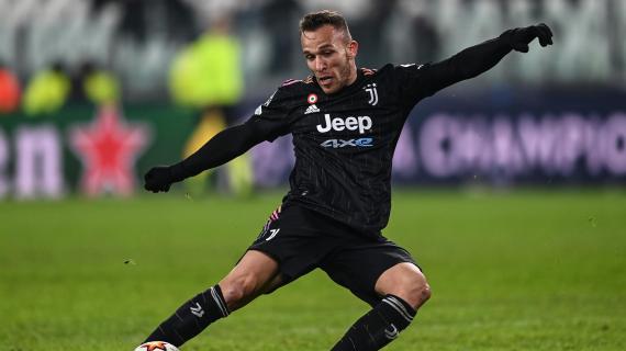 TMW - Arthur verso la Fiorentina, l'agente alla Continassa per i dettagli con la Juventus