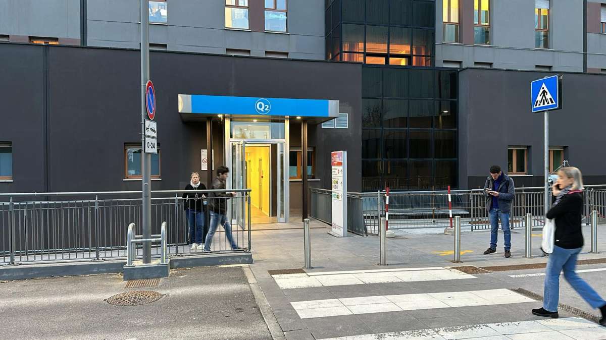 Barone ricoverato al S. Raffaele: le immagini da Milano coi dirigenti viola in ospedale