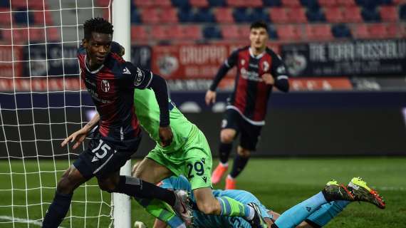 La Lazio cade ancora: Immobile spreca, Mbaye e Sansone conducono il Bologna al successo