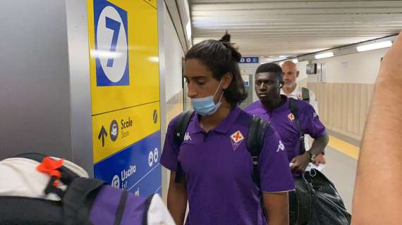 Fiorentina, club in partenza per il ritiro: 30 convocati, assente Amrabat