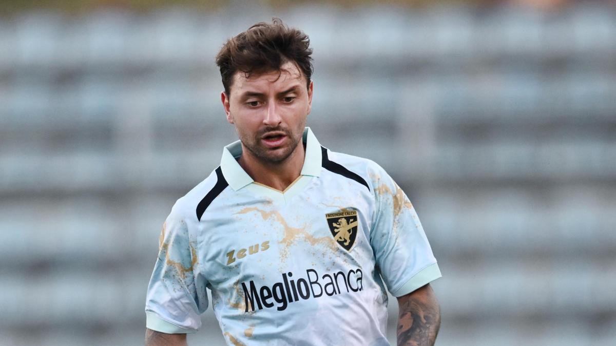 Frosinone, possibile cessione per Calò: su di lui quattro di B e interessi dalla Turchia