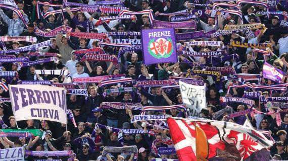 Fiorentina, la gara col Betis inizia oggi. Tifosi al 'Franchi' durante l'allenamento andaluso