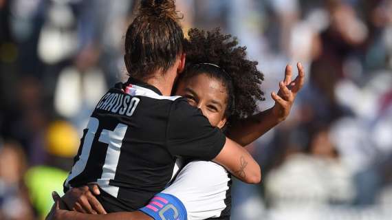 Il calcio femminile diventerà professionistico dal 2022. Scudetto alla Juventus