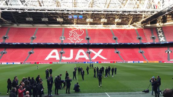 Ajax, squadra temporaneamente affidata a Hedwiges Maduro dopo l'esonero di Steijn