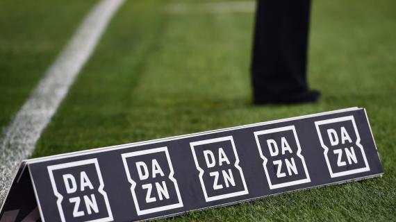 Il Codacons denuncia DAZN: chiesto l'annullamento di contratto per i diritti della A