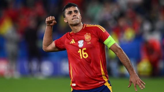 Pallone d'Oro, Rodri succede a Messi: tutti i vincitori del premio anno per anno